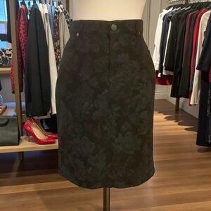 Simon Chang Denim Black Floral Pencil Skirt/ Size 6